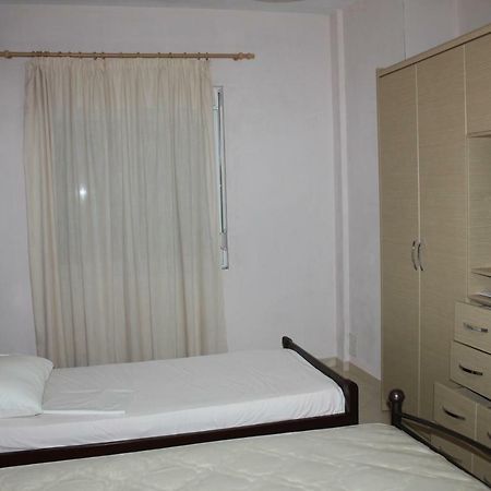 Sofapartments Sarandë Exterior foto