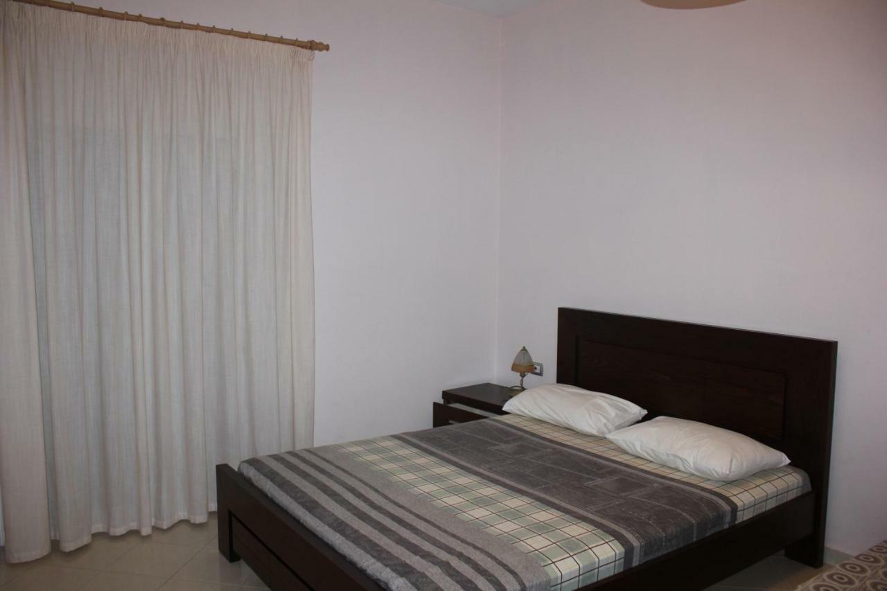 Sofapartments Sarandë Exterior foto