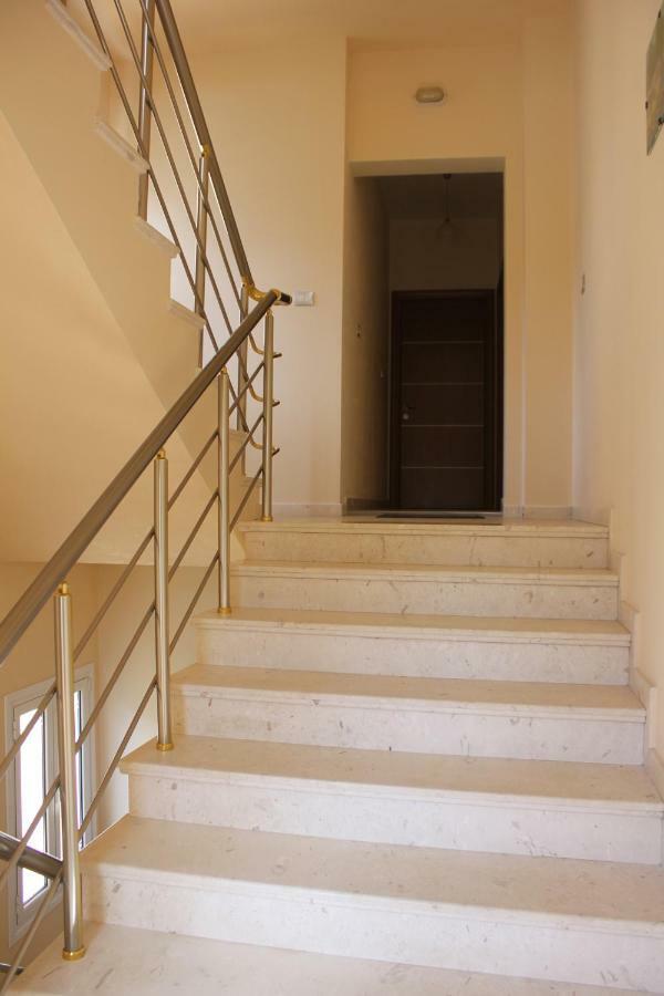 Sofapartments Sarandë Exterior foto